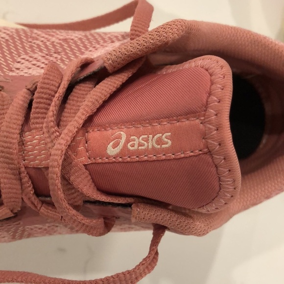 ASICS pink runners  size 8.5 - Picture 6 of 9